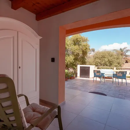 Pettirosso San Teodoro (Sardinia)