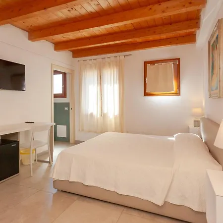 Pettirosso Bed & Breakfast 4*