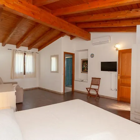 Pettirosso Bed & Breakfast 4*