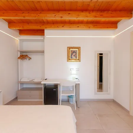 Pettirosso 3*