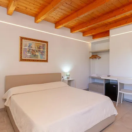 Pettirosso Bed & Breakfast 4*