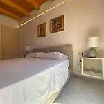 Nocleg ze śniadaniem Pettirosso 3*
